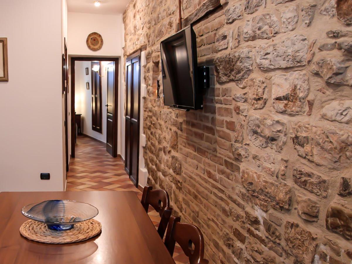 Casa Armanni - La Tua Casa Di Pietra Apartment Gubbio Exterior photo